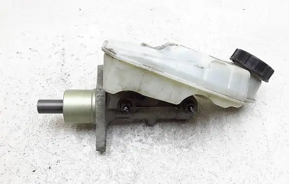 Ford Focus Master brake cylinder 03350891031