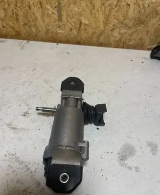 Mercedes-Benz ML W163 Vent window/glass motor A1638201442 101033105