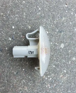 Suzuki Swift III Front fender indicator light 3641063J21
