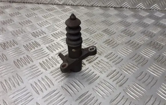 Chevrolet Aveo Clutch slave cylinder 