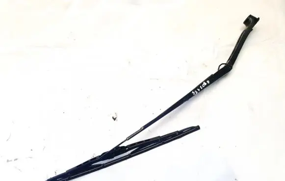 Opel Insignia A Front wiper blade arm