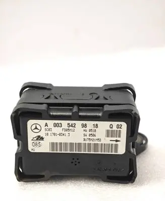 Mercedes-Benz C W203 ESP acceleration yaw rate sensor A0035429818 BU75M21M5D FD05M12