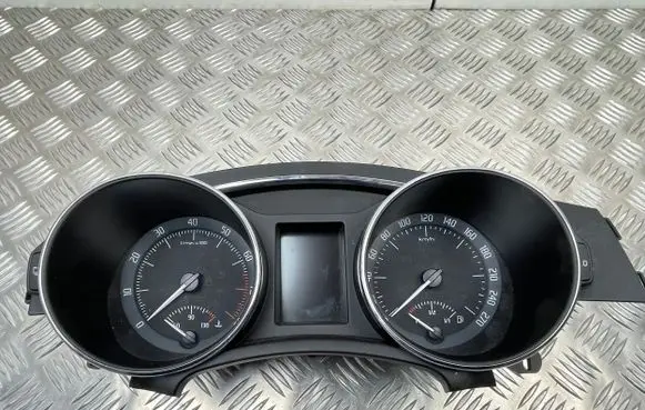 Skoda Superb B6 (3T) Speedometer (instrument cluster) 3T1920841G