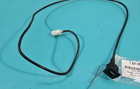 Mercedes-Benz A W176 USB socket connector A1178200315 IMPRK1521601