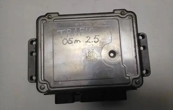 Renault Trafic II (X83) Engine control unit/module 8200355238 0281011531 8200091517