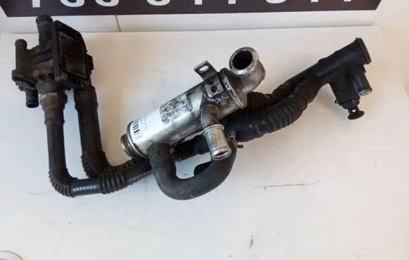 Citroen C5 EGR valve cooler 9646762280 79989D 2822006