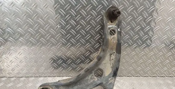 Toyota Yaris Front lower control arm/wishbone