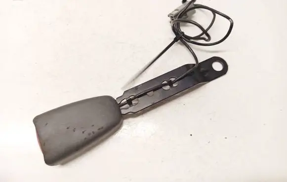 Toyota Yaris Front seatbelt buckle 9191817