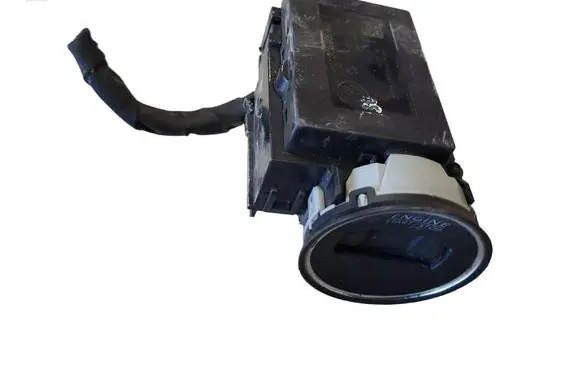 Volkswagen PASSAT B6 Ignition lock 3c0905843t
