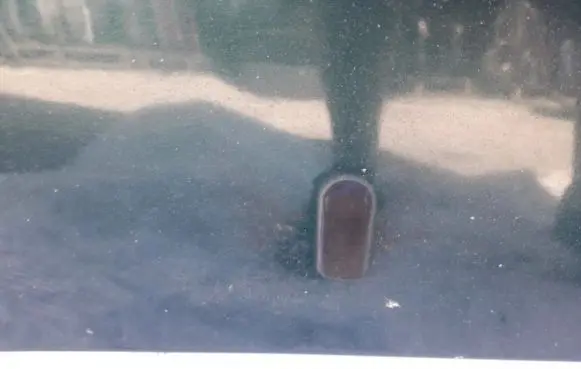 Windshield washer spray nozzle
