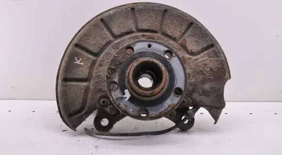 Volkswagen Caddy Front wheel hub