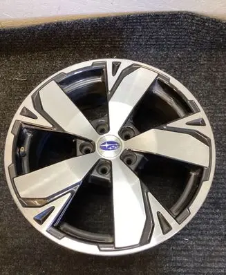 Subaru Forester SJ R18 alloy rim 9WC8318207098