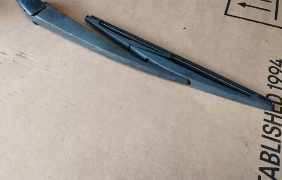 Mitsubishi ASX Rear wiper blade arm