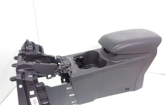 Ford Focus Armrest SD0526102436801PIA01 PVC346 FE0415NB