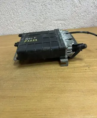 Volkswagen Golf III Other devices 028906021 02810013104311