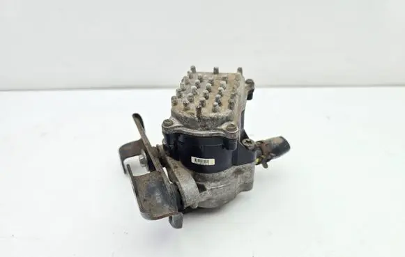 Lexus RX 330 - 350 - 400H Electric auxiliary coolant/water pump 3530048011