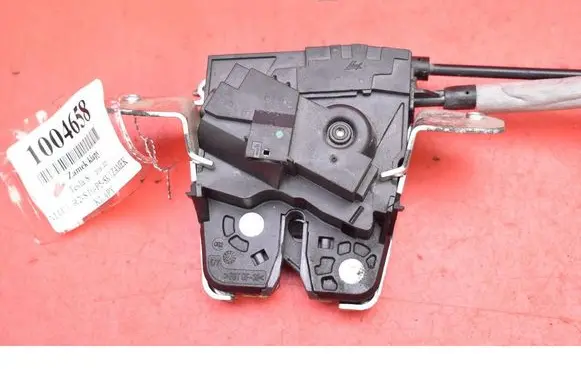 Tailgate/trunk/boot lock/catch/latch