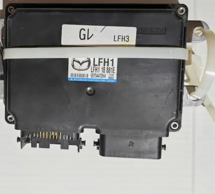 Mazda 3 I Engine control unit/module ECU LFH18881E