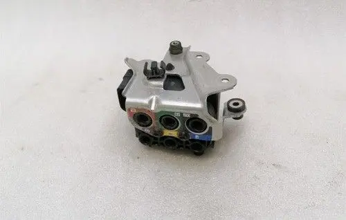 Porsche Cayenne (92A) Air suspension valve block 13152400272