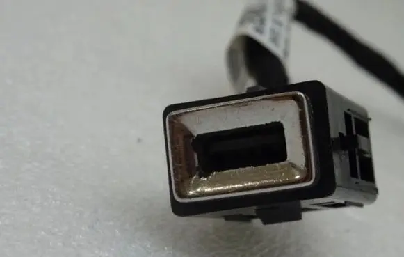 Peugeot 308 USB socket connector 9806048080