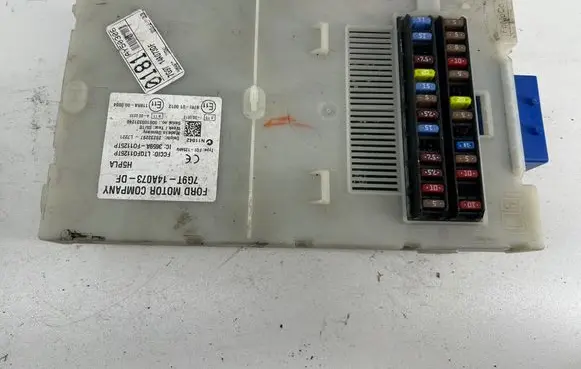 Ford Mondeo MK IV Fuse module 7G9T14A073DF LTQF01125TP 28233297
