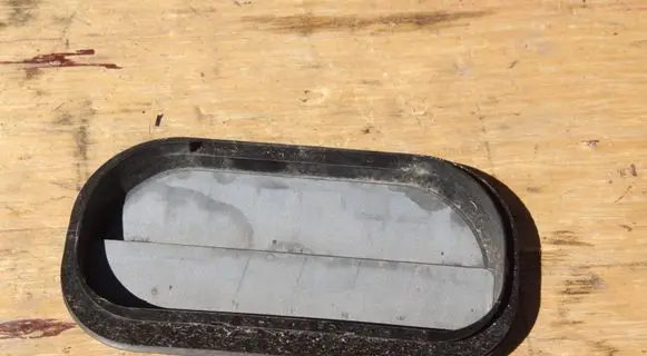 Audi A4 S4 B9 Quarter panel pressure vent 6R0819465B