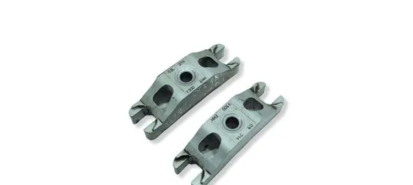 Skoda Octavia Mk3 (5E) Fuel Injector clamp holder 03L216