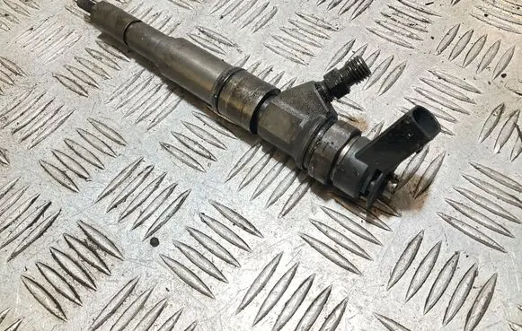 BMW 1 E81 E87 Fuel injector 0445110209