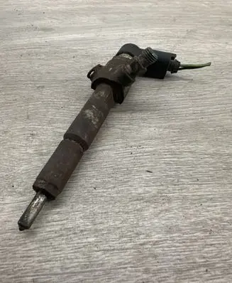 Ford Focus C-MAX Fuel injector