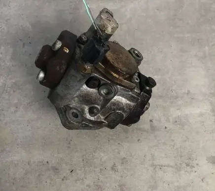 Mitsubishi Lancer VIII Fuel injection high pressure pump 1460A043 2940000992