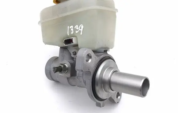 Subaru BRZ Master brake cylinder