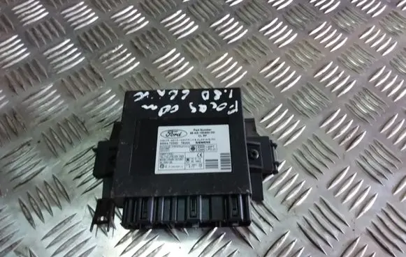 Ford Focus Comfort/convenience module 98AG15K600DD