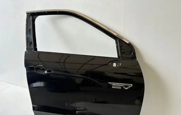 Mitsubishi Eclipse Cross Front door