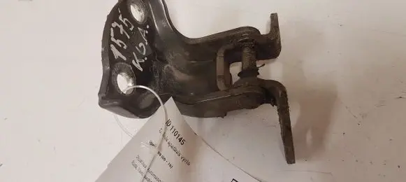 Opel Antara Rear door lower hinge