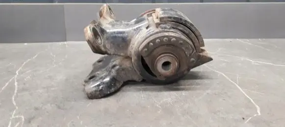 Mazda 6 Engine mount vacuum valve 