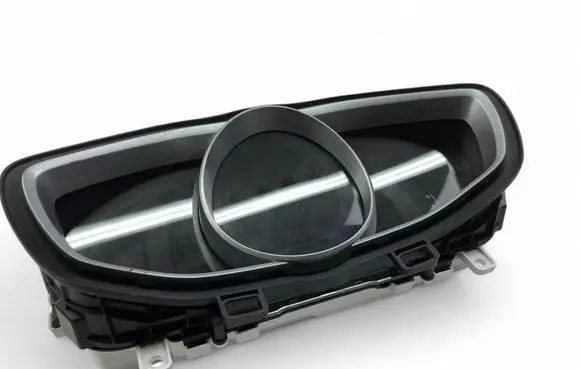 Volvo V40 Speedometer (instrument cluster) 31473473