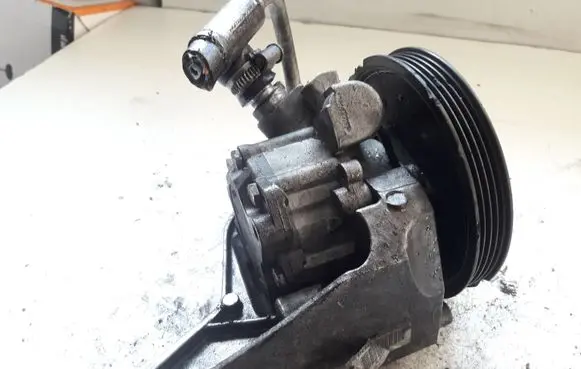 BMW 3 E90 E91 Power steering pump 3242779045302