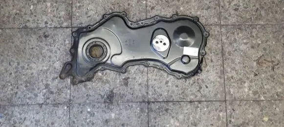 Nissan Qashqai Timing belt guard (cover) 135027147r