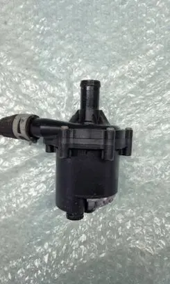 Tesla Model S Electric auxiliary coolant/water pump 106747300H 18009B1504 106747300