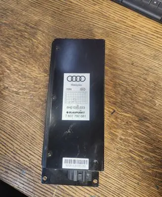Audi A4 S4 B7 8E 8H Sound amplifier 8H0035223 7607792081