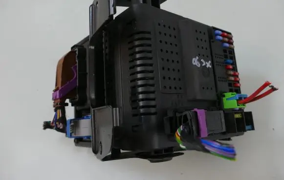 Volvo XC90 Fuse module 31394158