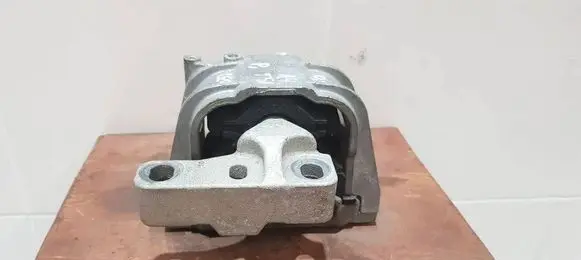 Seat Leon (1P) Engine mount bracket 1k0199262cf