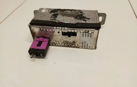 Toyota Avensis T250 Antenna control unit PZ445E933102 T34030519