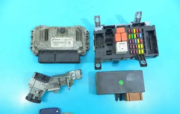 Fiat Linea Engine control unit/module ECU 0261201689 IMPRK1184554