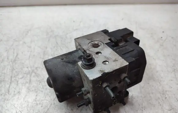 KIA Sorento ABS Pump 589103E310