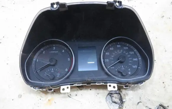 Hyundai i30 Speedometer (instrument cluster)