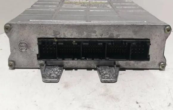 Audi A4 S4 B5 8D Engine control unit/module 8D0907558A 0261204503 26SA0000