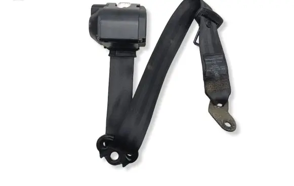 Volkswagen Polo IV 9N3 Rear seatbelt 6Q0857805