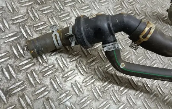 Smart ForFour II W453 Engine coolant pipe/hose 110612674R