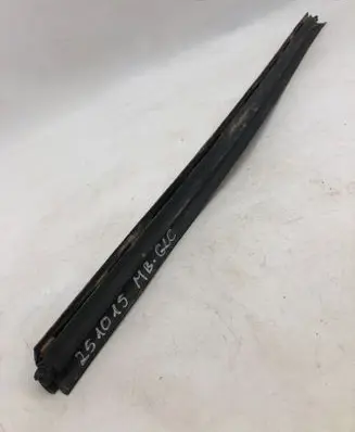 Mercedes-Benz GLC C254 Rubber seal front door window/glass 